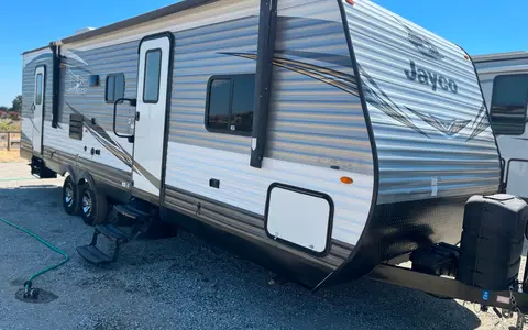 Sleeps 10 Travel Trailer Jayco Jay Flight