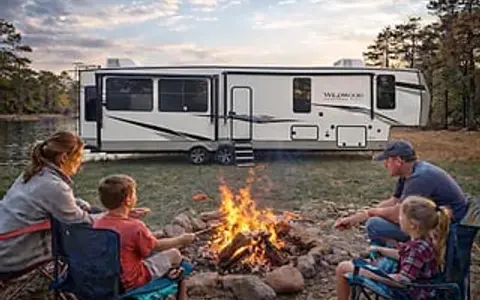 Family Lake Weekend Headquarters (GWTX 2037)