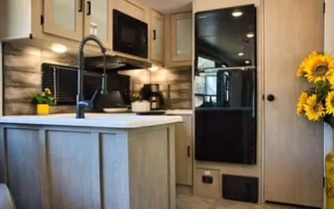 2023 Wildwood 27RK Family Adventure RV