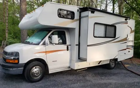 Unlimited Miles Coachmen Freelander 22QB