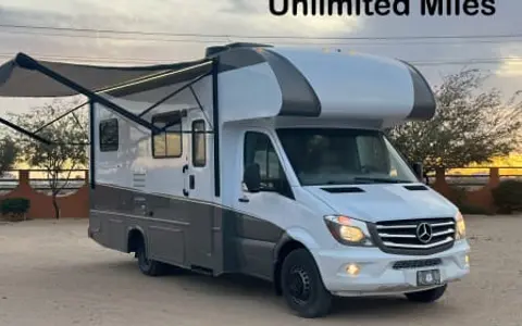 Mercedes Sprinter 2018 Thor Motor Coach Four Winds 24WS