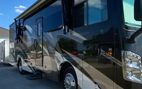 2019 Coachmen Sportscoach SRS 339DS DIESEL PUSHER