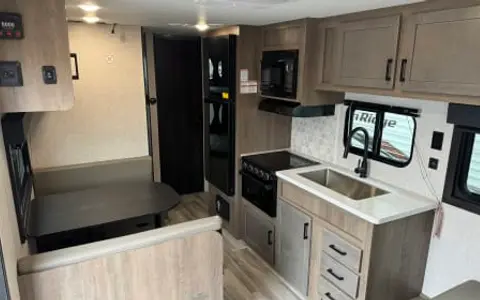 William 2024 Starcraft 26BH