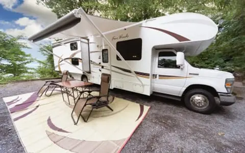 2013 C-Class Four Winds Bunk House Great for Families