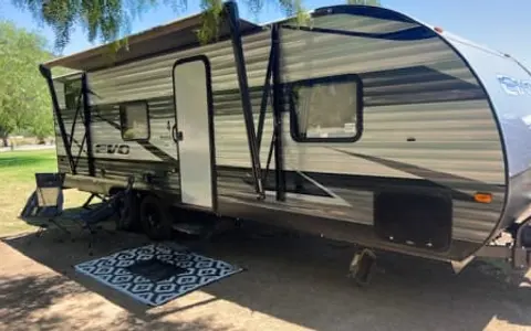 EVO 268BH #2 - Great for Dry Camping