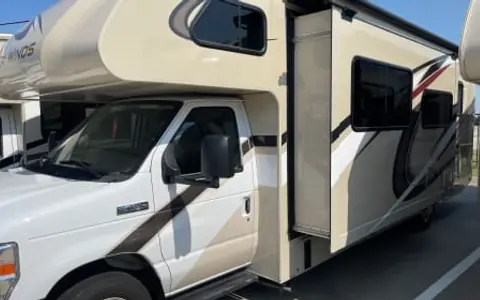 2021 Thor Motor Coach Four Winds 28 Length Sleeps 6
