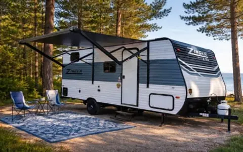 2024 Crossroads RV Zinger Lite - Sleeps 7!