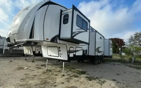 Woodys Sabre 37FLH