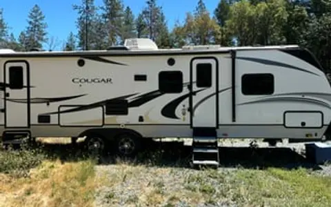 2022 Keystone RV Cougar Half-Ton 29BHSWE