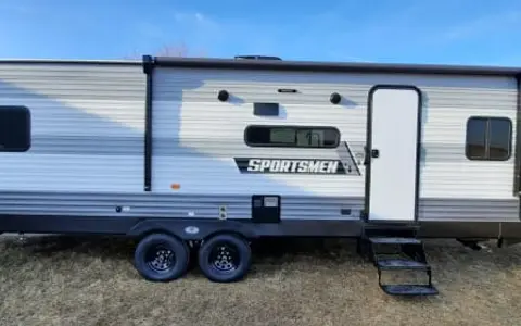 Sportsmen 301 Double Bedroom