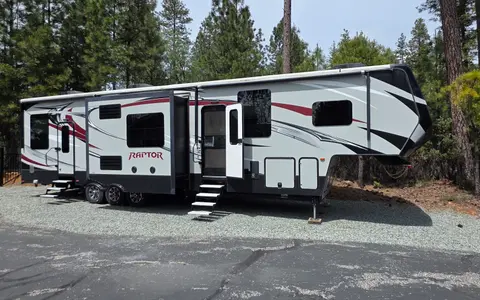 2015 Raptor Toy Hauler