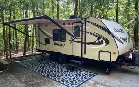 2017 Keystone Bullet w/Queen and bunk beds