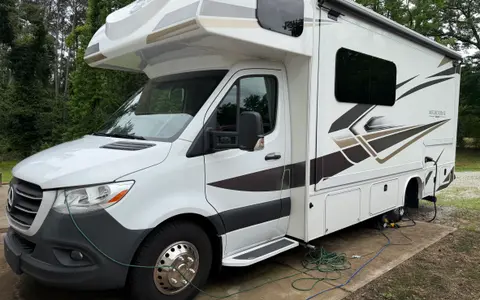 Augusta Adventure Coach