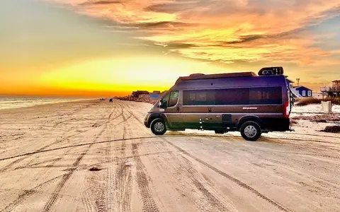 NEW! 2022 Thor Sequence 20J Luxury Family Adventure Van - Sleeps 4!