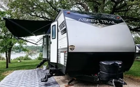 Go Explore Rentals - Bunkhouse Adventure Trailer 2022 Aspen Trail 2850BHS