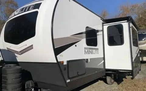2025 Rockwood Mini Lite 1/2 Ton Towable [LIL BIT]