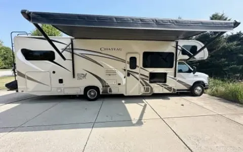 2019 Thor Chateau 31e - Sleeps up to 8