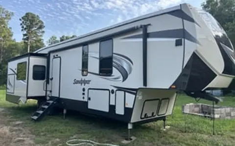 2019 Forest River RV Sandpiper 372LOK