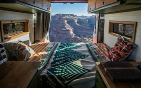 Serenity - Your Cozy Home on Wheels