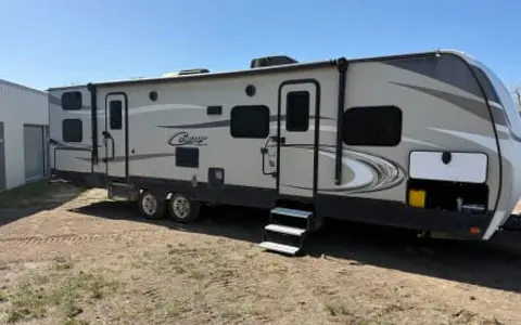 2017 Keystone Cougar W/Kids Bunk Room
