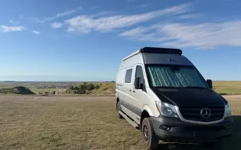 "Vando" - Ultimate Montana Off Grid Adventure Van