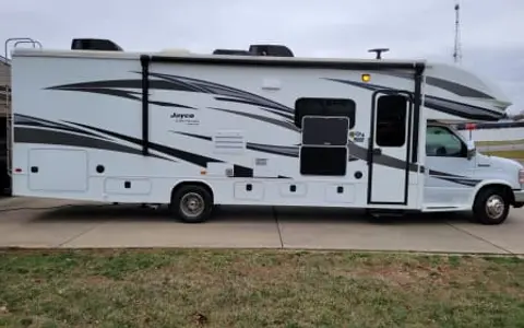 Super Clean Jayco Greyhawk Prestige Drivable Class C Motorhome 32 Ft