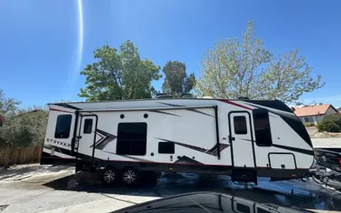 Ruiz Family Cruiser RV Stryker