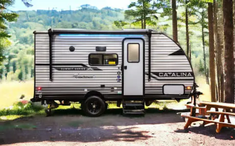 2024 Catalina Sleeps 5 With Bunk Beds!