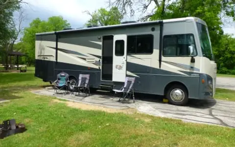 Day-By-Day RV 2020 Winnebago Vista 32' Bunkhouse