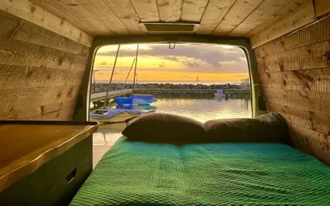CAMPER VAN - Chevy Express - home is where you park it