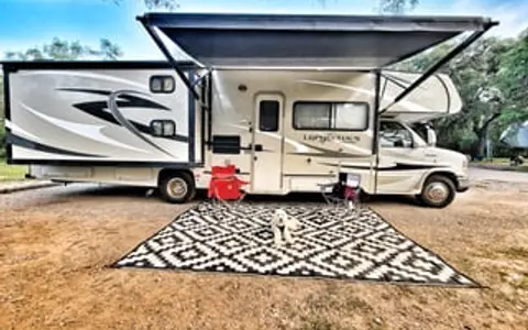 Renovated! "Lucky" the Leprechaun *Sleeps 10*