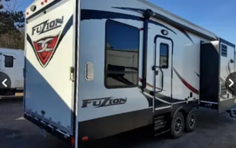 2014 Keystone RV Fuzion 301