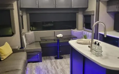 The LUXE - 2022 Grand Design Reflection