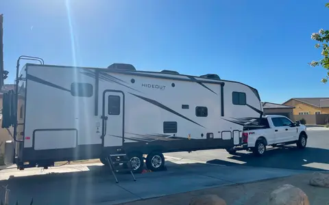 Andrew's Keystone HIDEOUT 301DBS Fifth Wheel