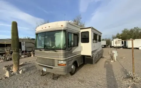 2000 Fleetwood RV Bounder