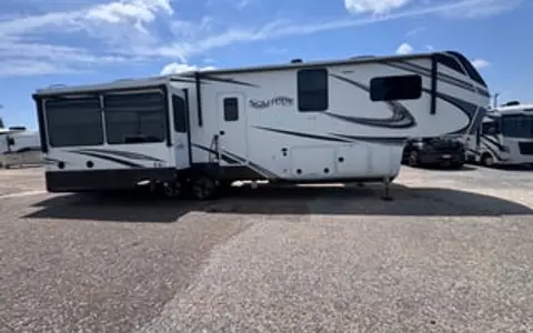 2022 Grand Design Solitude 378MBS R