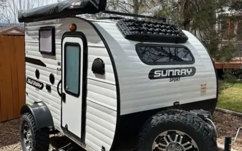2020 Sunset Park RV SunRay Tow Behind