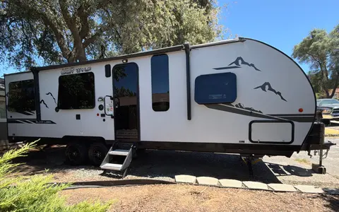 2022 Premium Black Label Toy Hauler | Patio Lounge | Camp-Ready Delivery