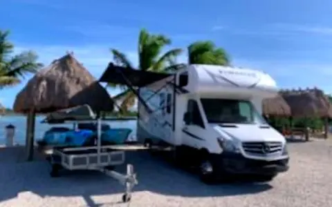 The Boondocking Adventure chaser  - has unlimited Generator usage!!
