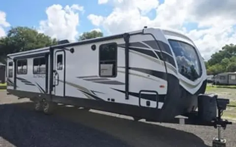 2022 Outback 328RL