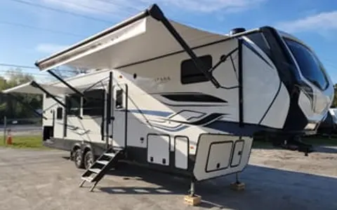 Keystone Montana High Country 351BH