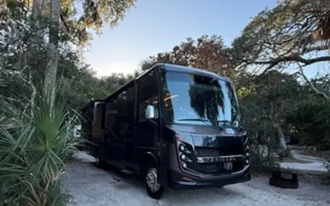 Bon-Bon - The Luxury Getaway RV