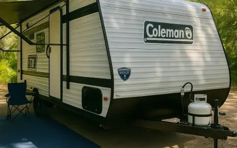 Coleman 17B – Compact, Comfortable & Ready for Adventure