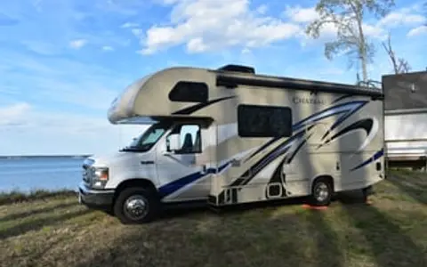 2019 Thor Motor Coach Chateau 24F