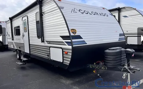 Brand new Dutchmen Colorado 2024 24 bhc Travel Trailer