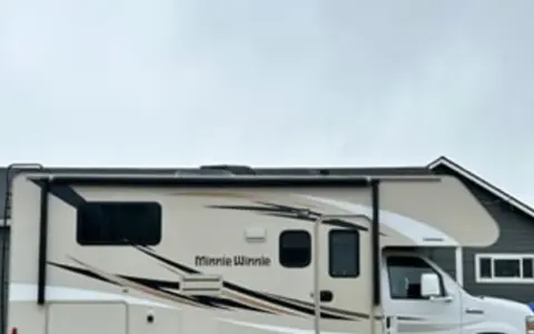 2017 Winnebago Minnie Winnie Travel Buddy
