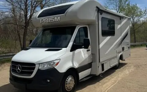 2022 Mercedes Prism 24CBS 14mpg