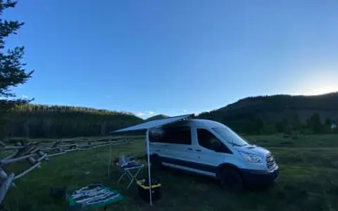 "Vanadium" Vandoit Adventure Van: DO Model