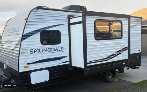 Springdale Bunkhouse w/ Slide Out-Easy Tow Camper Sleeps 5