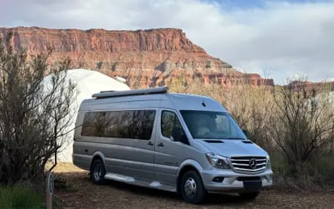 Silver Arrow - Premium Mercedes Sprinter Van